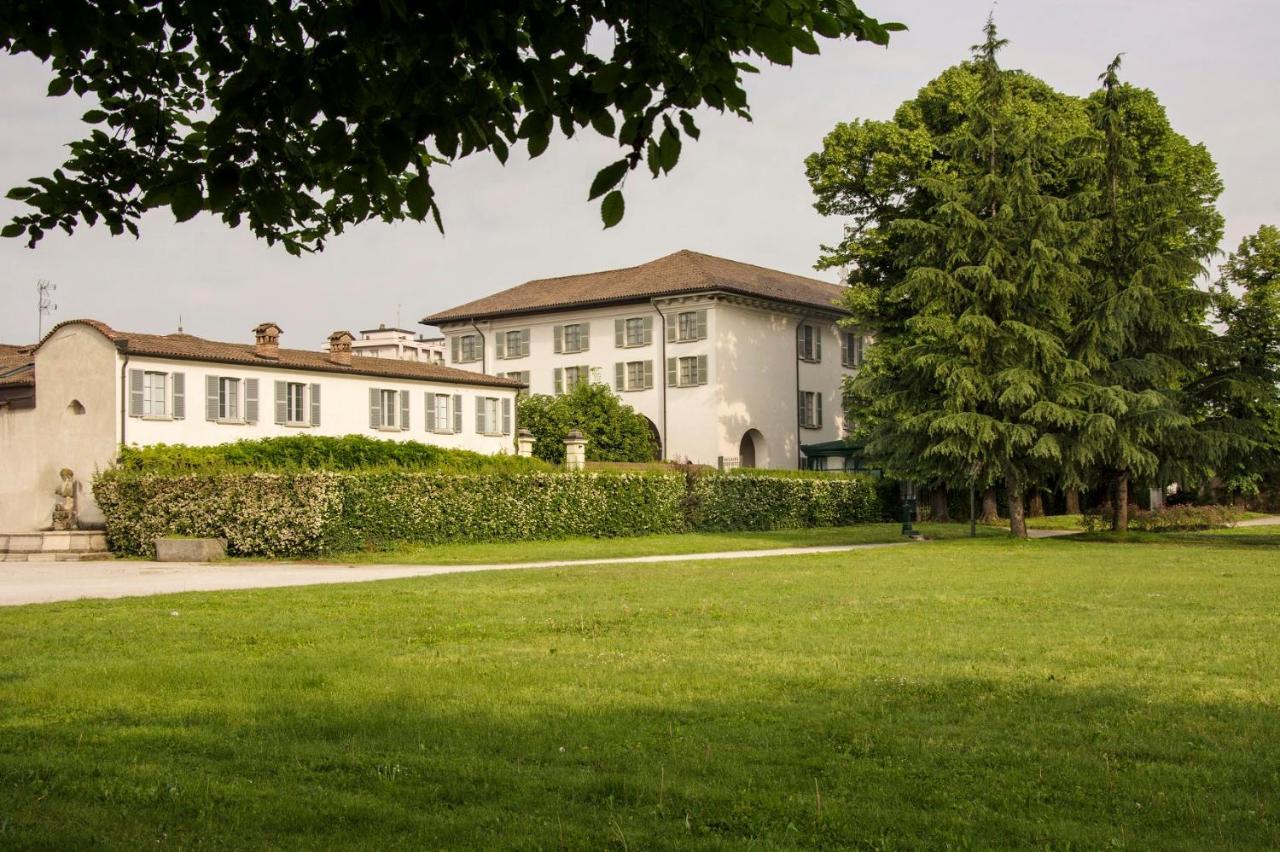 Hotel Parco Borromeo - Monza Brianza Cesano Maderno Buitenkant foto