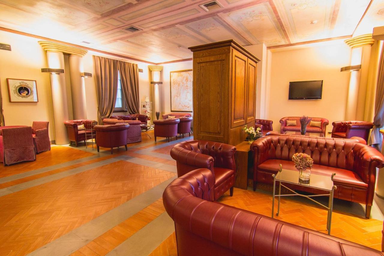 Hotel Parco Borromeo - Monza Brianza Cesano Maderno Buitenkant foto