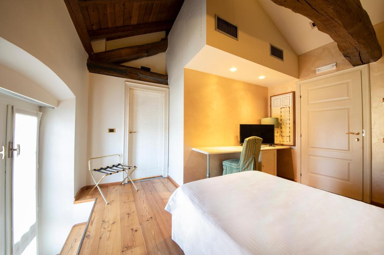 Hotel Parco Borromeo - Monza Brianza Cesano Maderno Buitenkant foto
