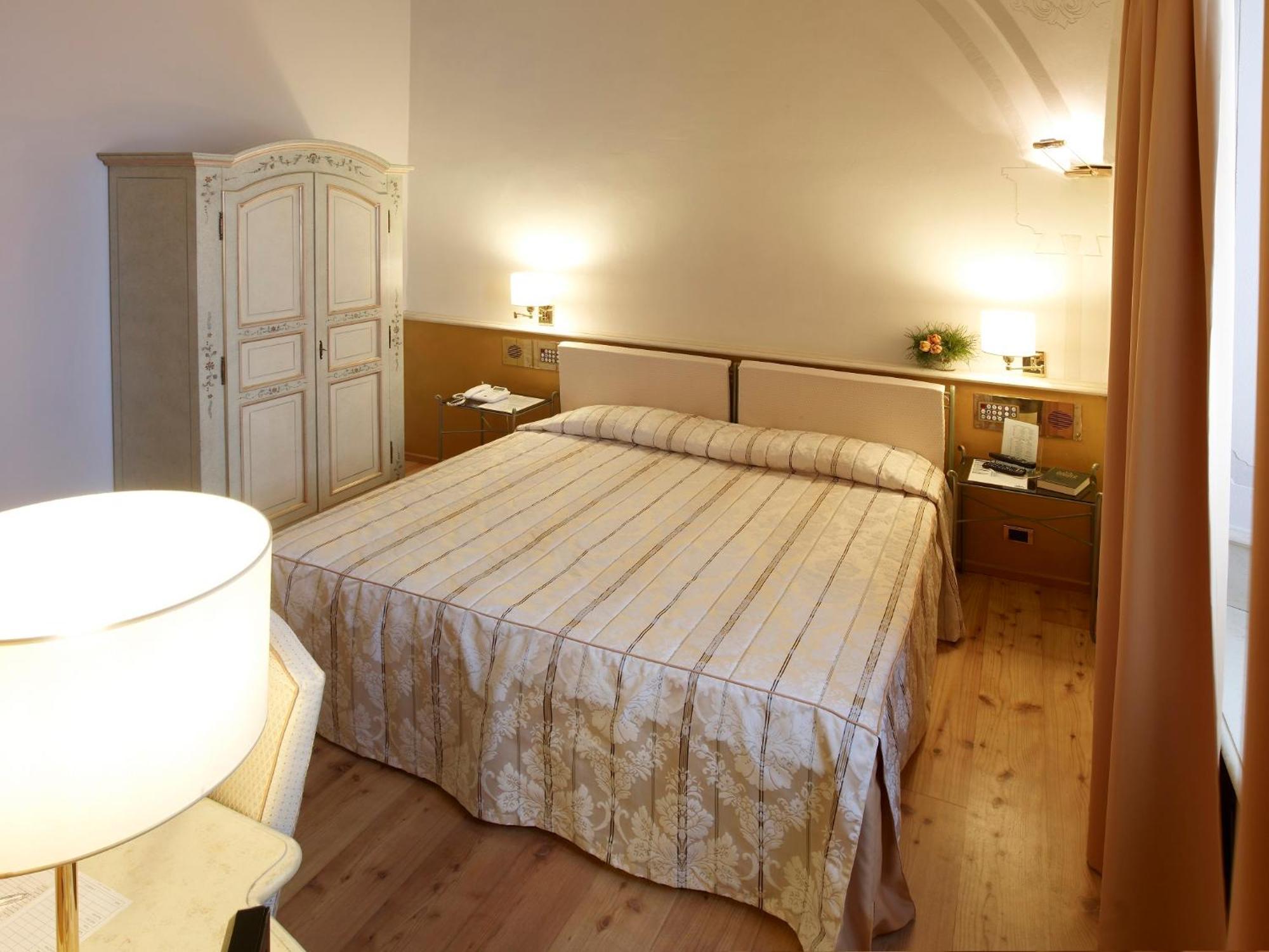 Hotel Parco Borromeo - Monza Brianza Cesano Maderno Kamer foto